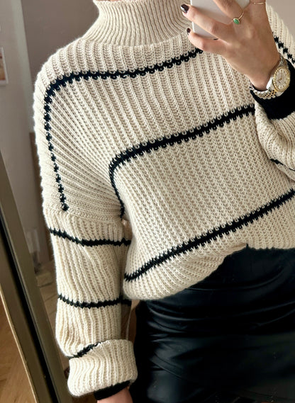 Gestreifter Pullover aus Acryl